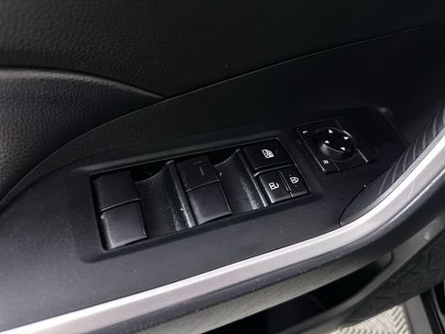 Used 2023 Toyota RAV4 LE AWD/4WD image 24