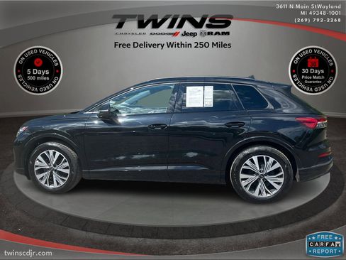 Used 2025 Audi Q4 e-tron Premium Plus image 7