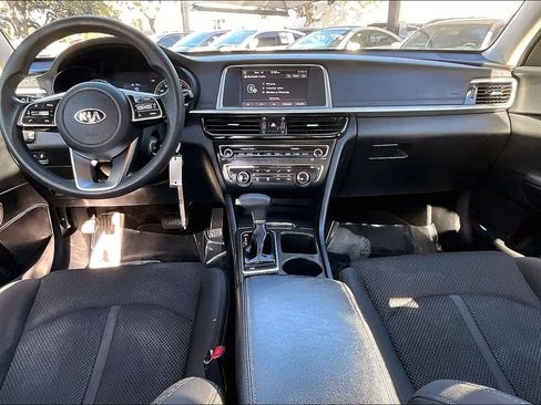 Used 2019 Kia Optima LX image 16