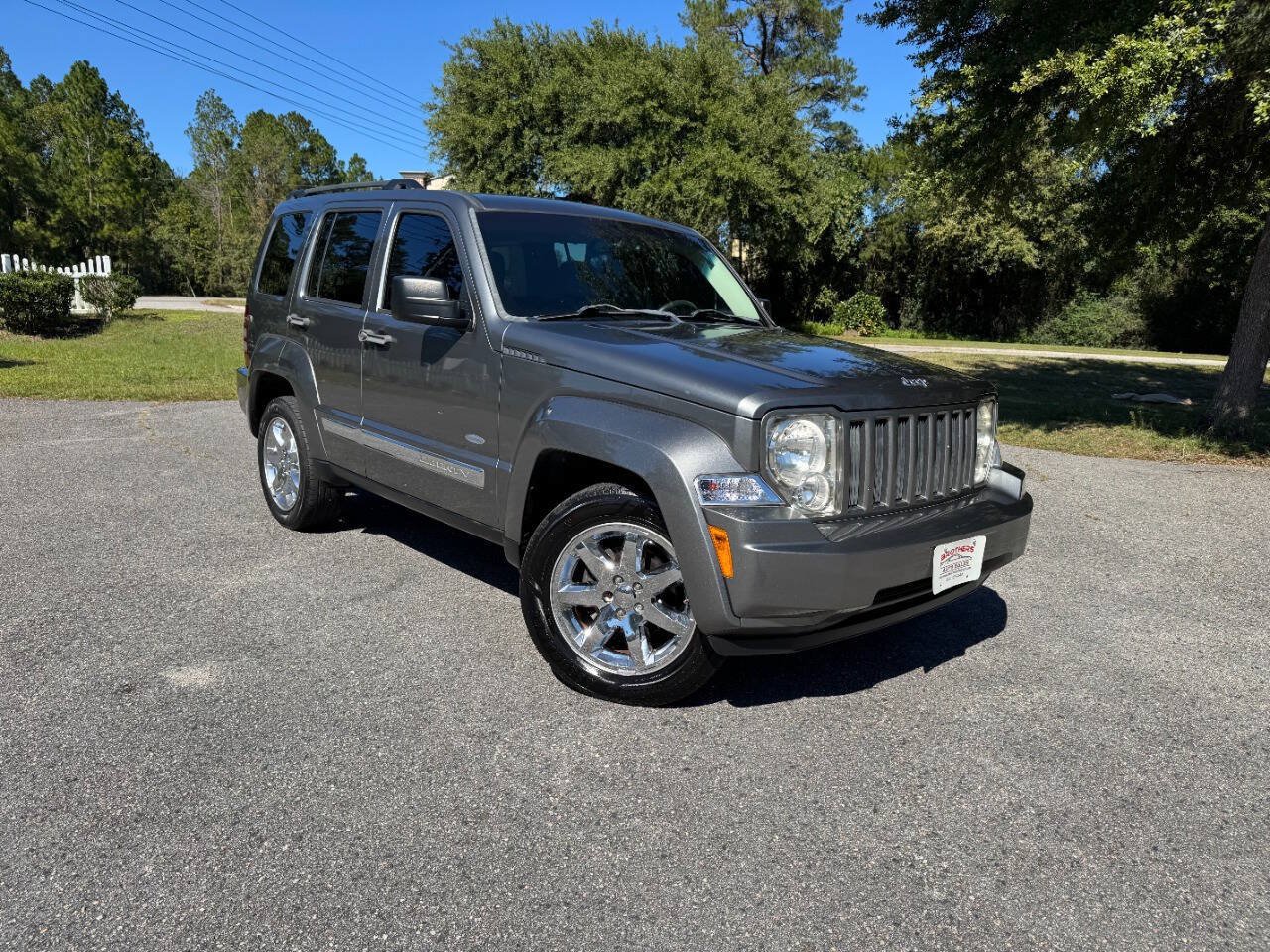 Used 2012 Jeep Liberty Sport AWD/4WD image 8