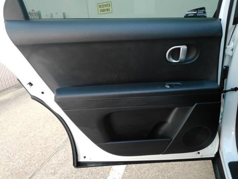 Used 2022 Hyundai Ioniq 5 SE w/ Cargo Package RWD image 16