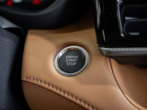 New 2026 Toyota Highlander Platinum image 29