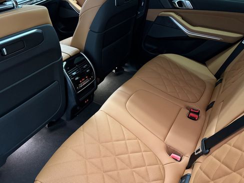 New 2026 BMW X5 sDrive40i image 21