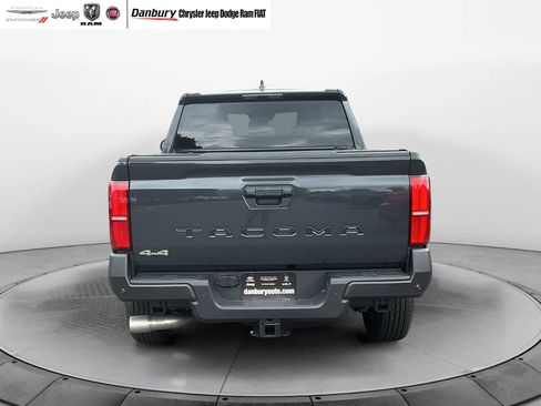 Used 2025 Toyota Tacoma SR image 5