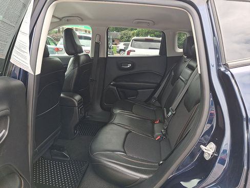 Certified 2018 Jeep Compass Latitude w/ Cold Weather Group AWD/4WD image 20