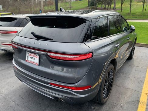 Used 2022 Lincoln Corsair Reserve image 4