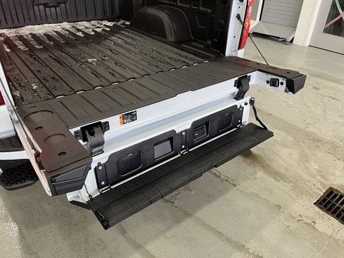 New 2026 Chevrolet Silverado 1500 High Country image 35