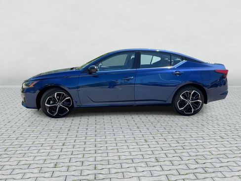 Certified 2023 Nissan Altima 2.5 SR AWD/4WD image 4
