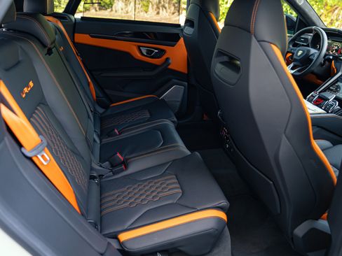 Used 2024 Lamborghini Urus S AWD/4WD image 52