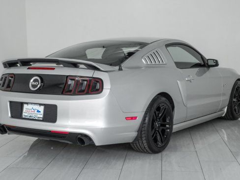 Used 2013 Ford Mustang GT Premium w/ GT Coupe Accessory Pkg 5 RWD image 6