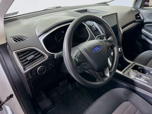 Used 2021 Ford Edge SE FWD image 12
