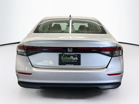 Used 2025 Honda Accord LX image 7