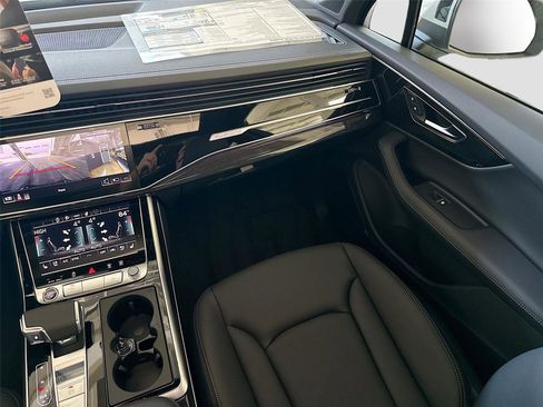 New 2026 Audi Q7 3.0T Premium Plus AWD/4WD image 25