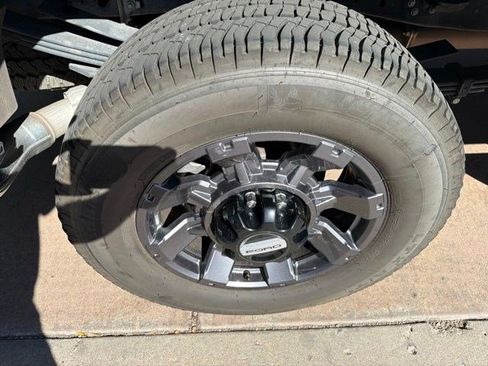 Used 2024 Ford F250 Lariat w/ Sport Appearance Package AWD/4WD image 9