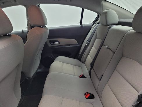 Used 2014 Chevrolet Cruze LT image 18