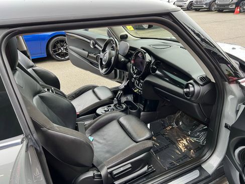 Used 2022 MINI Cooper SE image 23