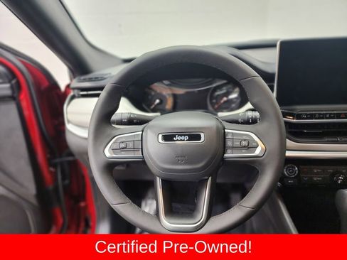 Certified 2025 Jeep Compass Limited image 14