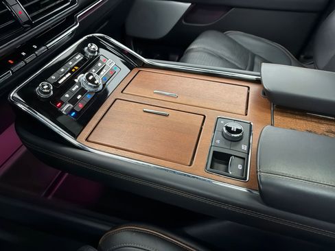 Certified 2023 Lincoln Navigator Black Label image 34