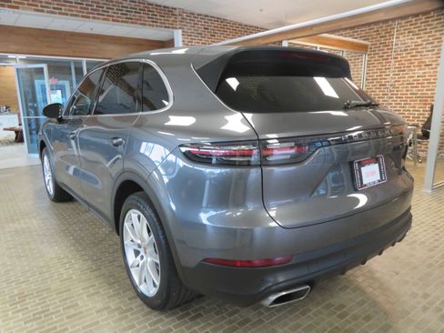 Used 2019 Porsche Cayenne image 6