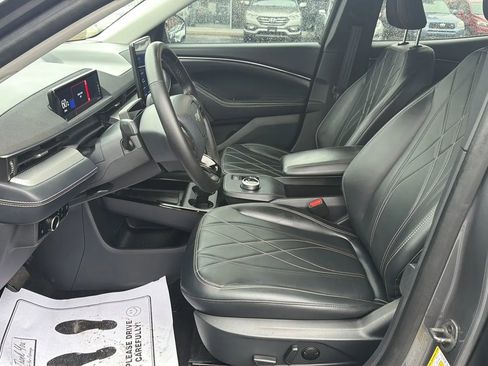 Used 2023 Ford Mustang Mach-E Select image 11