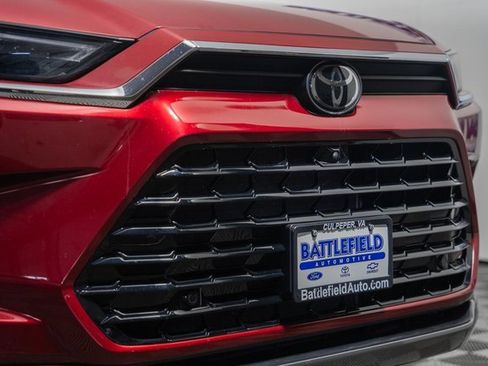 Used 2024 Toyota Grand Highlander Platinum image 15