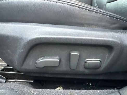 Used 2019 Subaru Outback 2.5i Limited AWD/4WD image 14