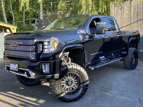 Used 2020 GMC Sierra 2500 Denali w/ Denali Ultimate Package AWD/4WD image 1