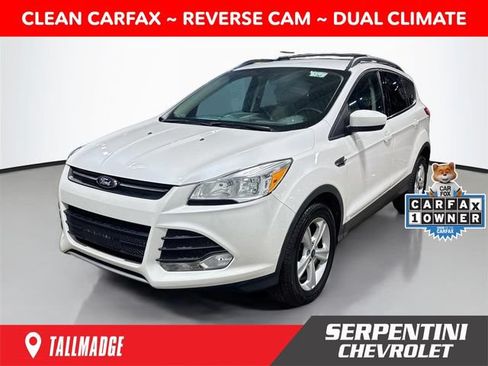 Used 2014 Ford Escape SE w/ Equipment Group 201A FWD image 1