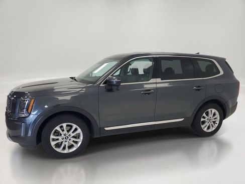 Used 2021 Kia Telluride LX FWD image 4