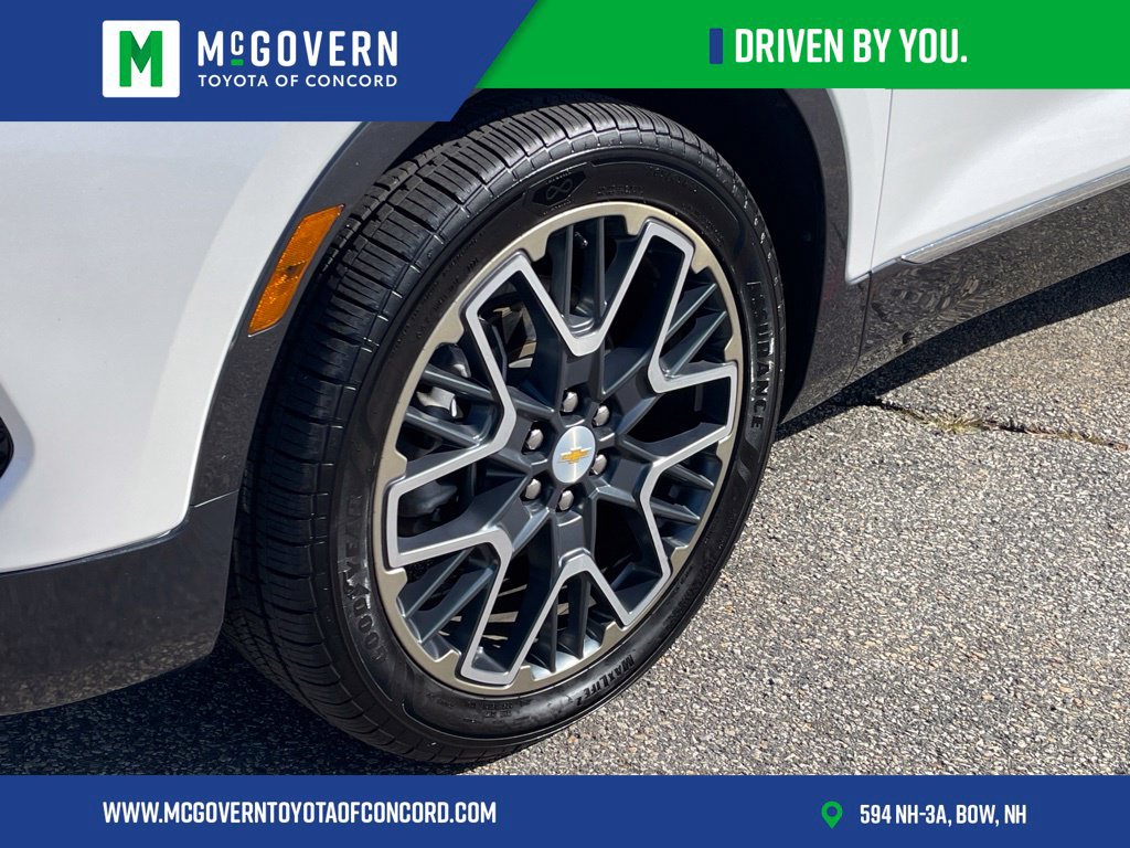Used 2024 Chevrolet Blazer Premier w/ Driver Confidence II Package AWD/4WD image 9