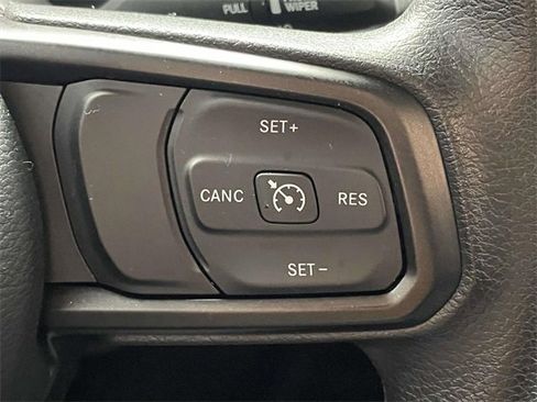 Used 2025 Jeep Gladiator Sport image 21