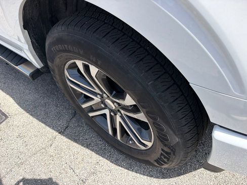 Used 2023 Ford F150 XL RWD image 13