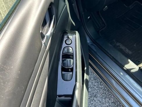 Used 2024 Nissan Altima 2.5 SR FWD image 7