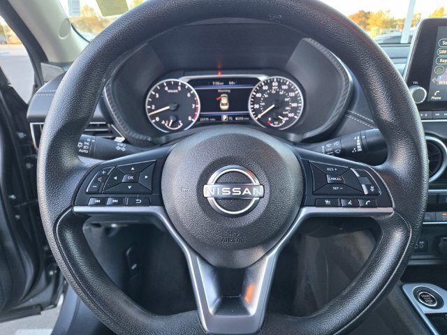 Used 2025 Nissan Sentra SV FWD image 23
