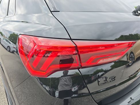 New 2025 Audi Q3 2.0T Premium image 32