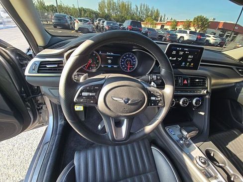 Used 2020 Genesis G70 2.0T w/ Elite Package RWD image 7