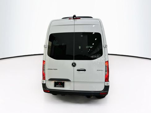 Used 2025 Mercedes-Benz Sprinter 2500 image 7