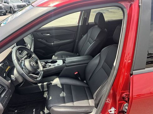 Certified 2023 Nissan Rogue SV w/ SV Premium B Package FWD image 13