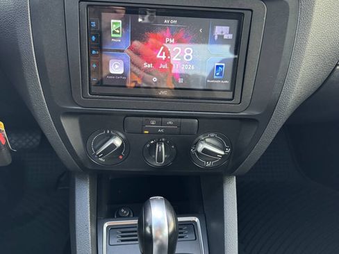 Used 2017 Volkswagen Jetta S FWD image 13