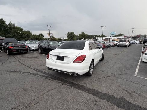 Used 2017 Mercedes-Benz C 300 4MATIC Sedan image 8