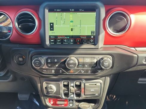 Certified 2022 Jeep Wrangler Unlimited Rubicon w/ Xtreme Recon 35" Tire Package image 25