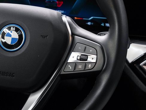 Certified 2023 BMW i4 eDrive40 RWD image 17