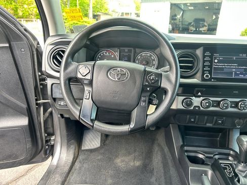 Used 2022 Toyota Tacoma SR AWD/4WD image 21
