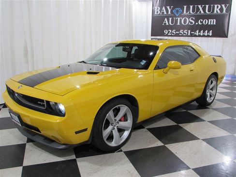 Used 2010 Dodge Challenger SRT8 w/ SRT Option Group II RWD image 5