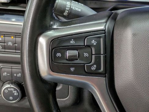 Used 2023 Chevrolet Suburban Premier AWD/4WD image 19