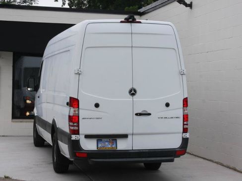 Used 2016 Mercedes-Benz Sprinter 2500 w/ Driver Efficiency Package image 7