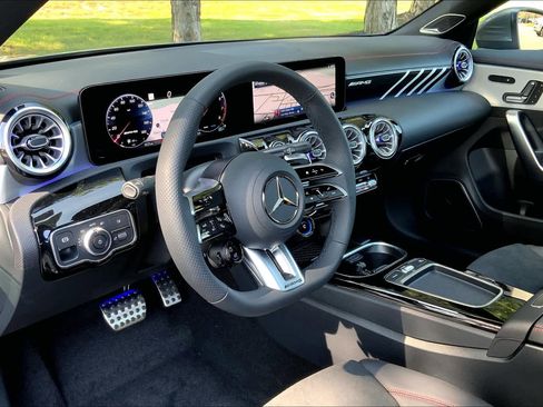 Certified 2025 Mercedes-Benz CLA 35 AMG AMG CLA 35 image 9