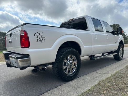 Used 2016 Ford F250 Lariat w/ Chrome Package image 5