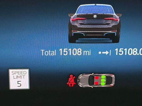 Used 2023 BMW i4 eDrive35 RWD image 25