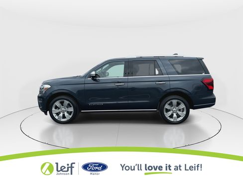 Used 2023 Ford Expedition Platinum image 5